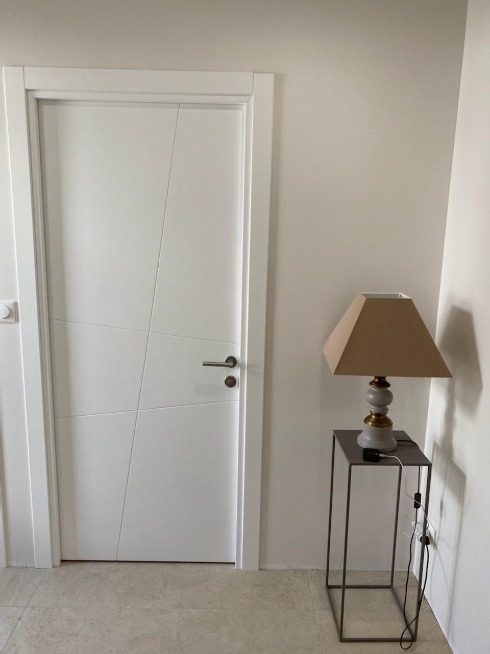 Chantier client, installation d'une porte d'intérieur